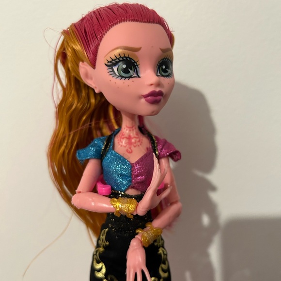 Monster High Doll 13 Wishes Gigi Grant - Picture 2 of 7